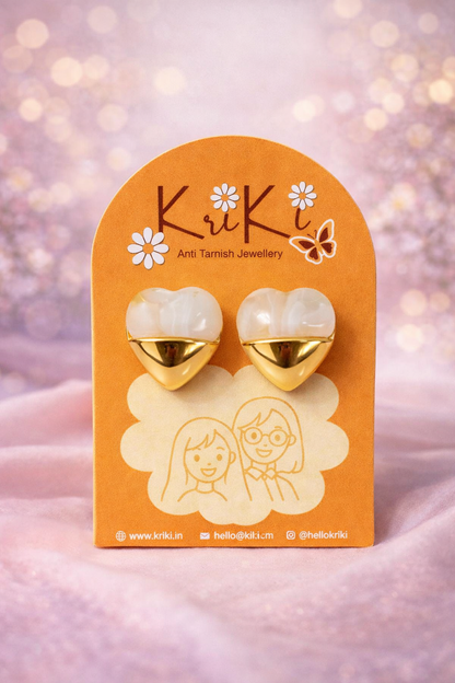 Kriki Pearl Heart Stud Earrings