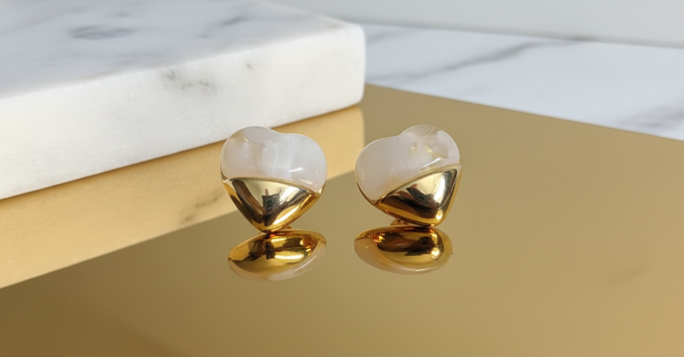 Kriki Pearl Heart Stud Earrings