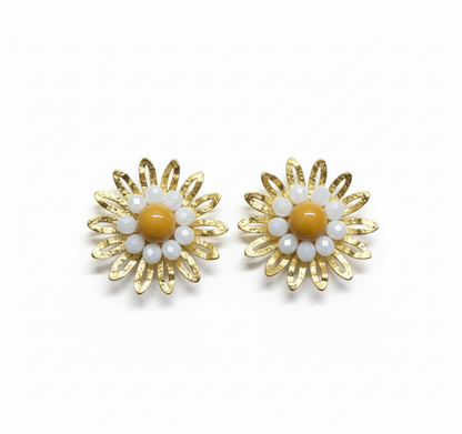 Kriki Daisy Pearl Stud Earrings
