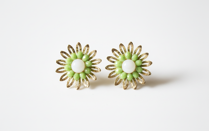 Kriki Meadow Daisy Stud Earrings