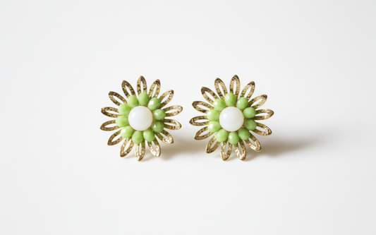 Kriki Meadow Daisy Stud Earrings