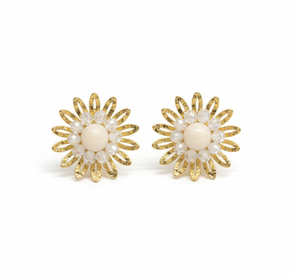 Kriki Pearl Daisy Stud Earrings