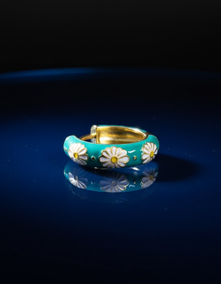 Kriki Daisy Bloom Huggie Hoop Earrings